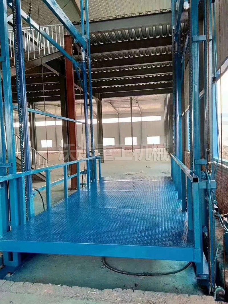 導(dǎo)軌式升降平臺(tái)